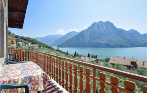 Stunning apartment in Riva di Solto with WiFi and 2 Bedrooms